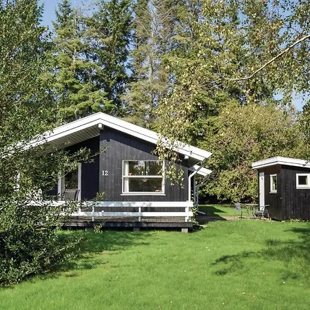 別荘 Three-bedroom In *