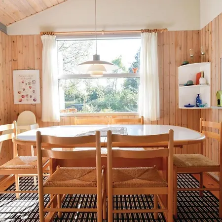 Holiday home Three-bedroom In *