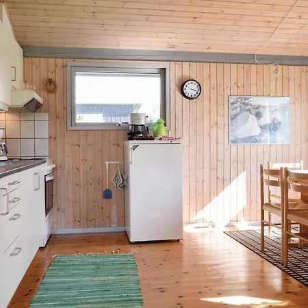 3 Bedroom Amazing Home In Humble Σπίτι διακοπών *